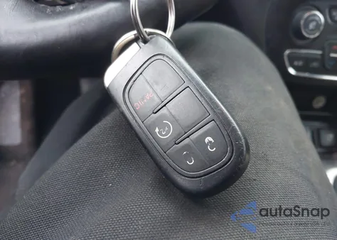 2017 Jeep Cherokee Limited 4X4 z USA, uszkodzony, nr VIN 1C4PJMDB2HW557466